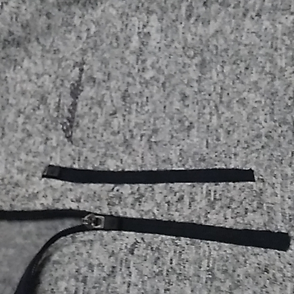 NWT Men's Eddie BAUER grey, black and white 1/4 zip pull over size 2XB - Picture 4 of 9